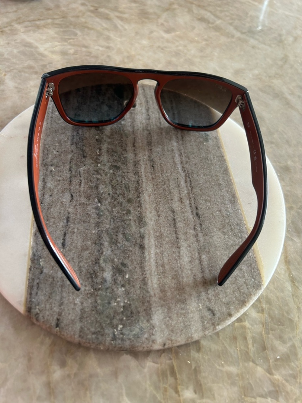 Rayban RB-4407 gradient brown lens, in green. - Picture 4 of 9
